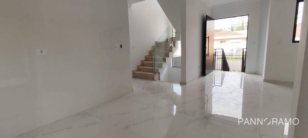 Casa para alugar com 3 quartos, 175m² - Foto 1