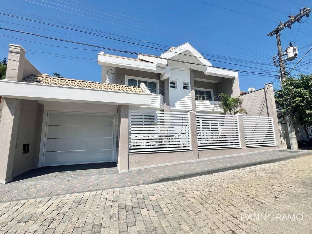 Casa, 3 quartos, 423 m² - Foto 1