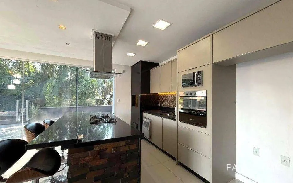 Casa, 3 quartos, 288 m² - Foto 3