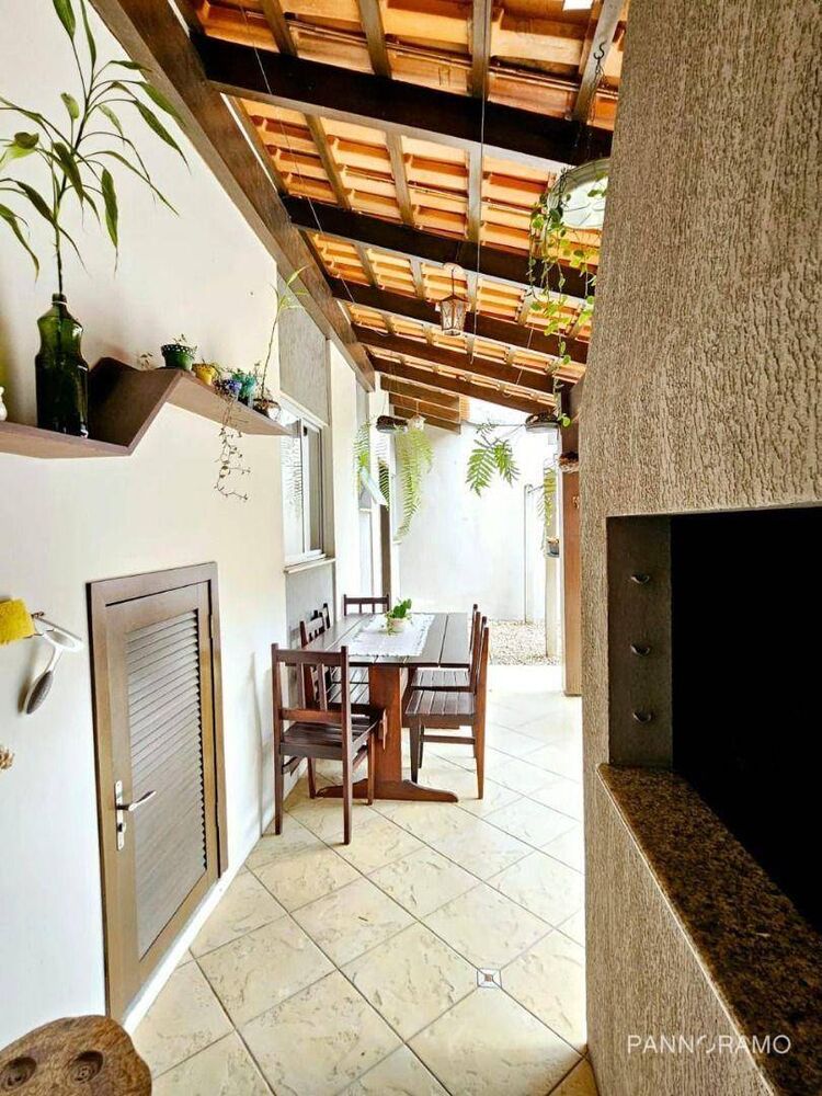 Casa, 3 quartos, 229 m² - Foto 10