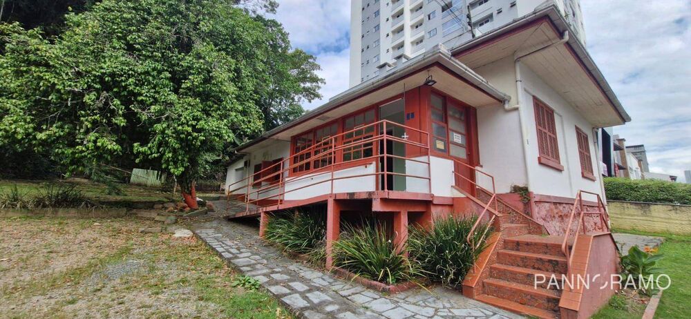 Casa, 9 quartos, 280 m² - Foto 2
