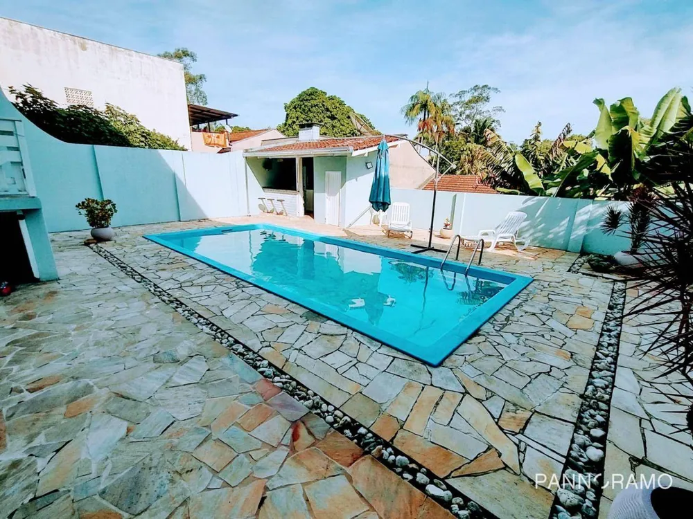 Casa, 3 quartos, 162 m² - Foto 1