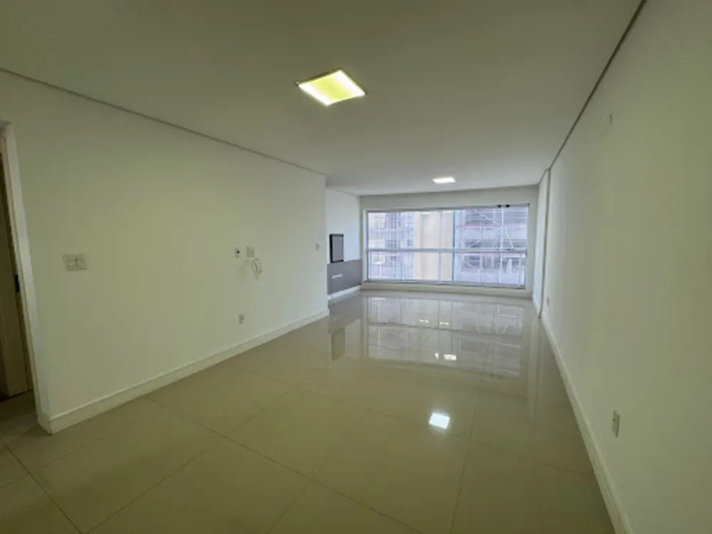 Apartamento, 3 quartos, 131 m² - Foto 2