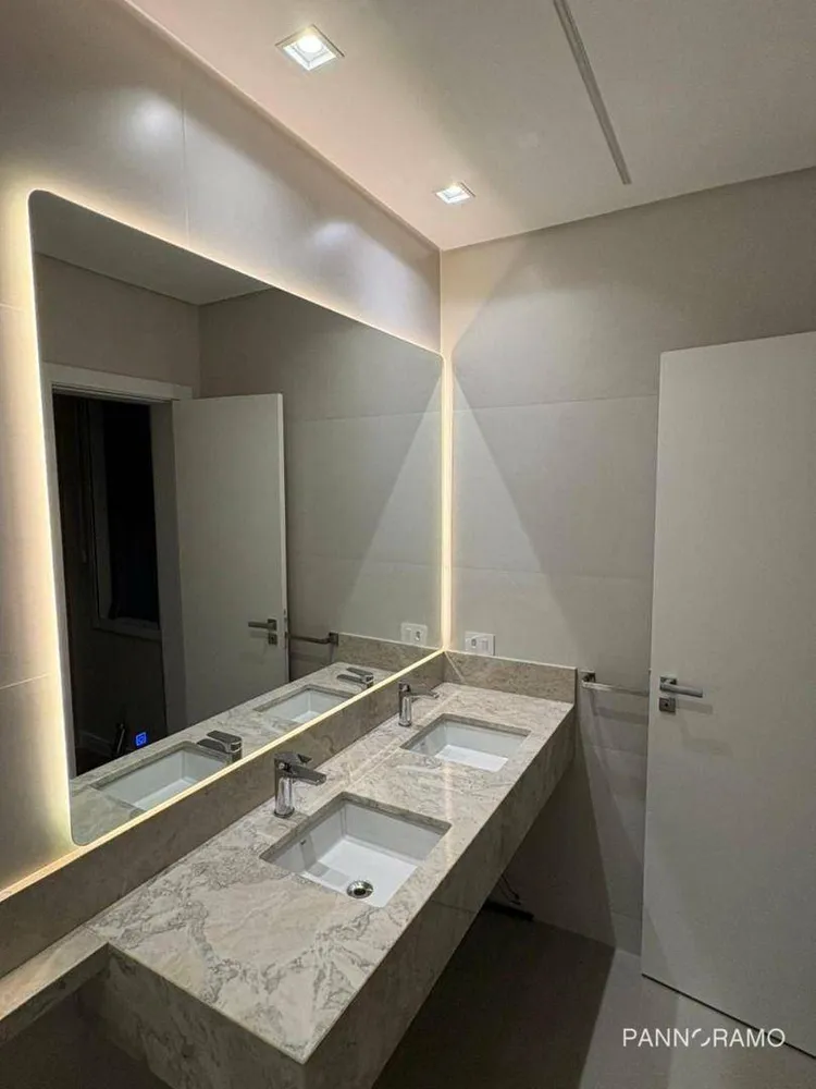 Sobrado, 4 quartos, 194 m² - Foto 1
