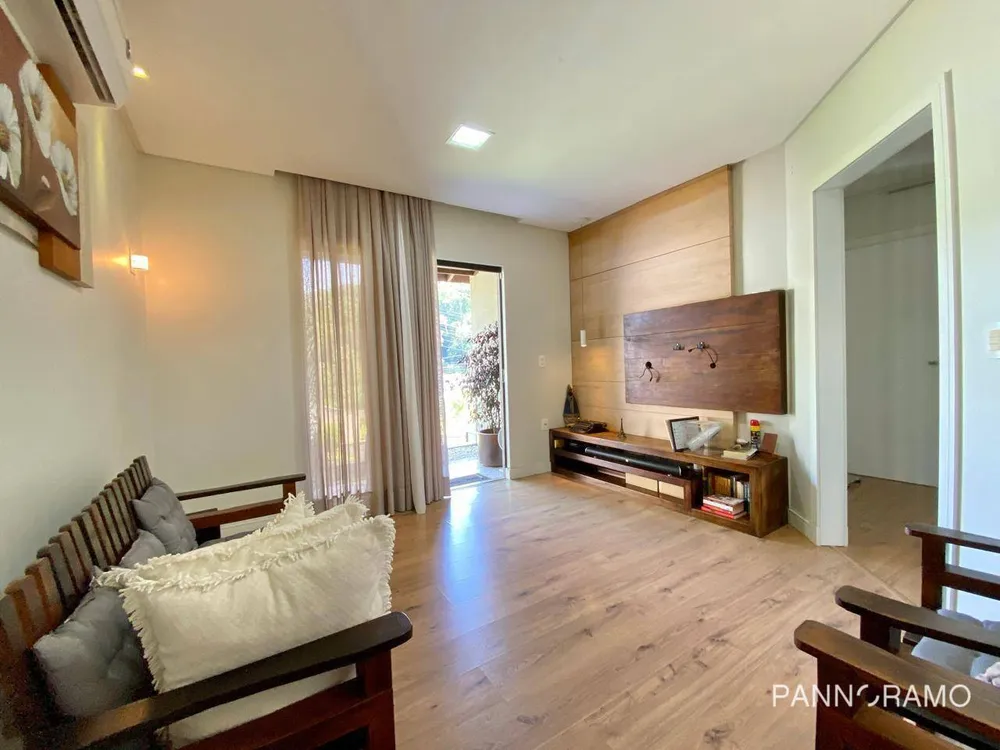 Casa, 4 quartos, 215 m² - Foto 9