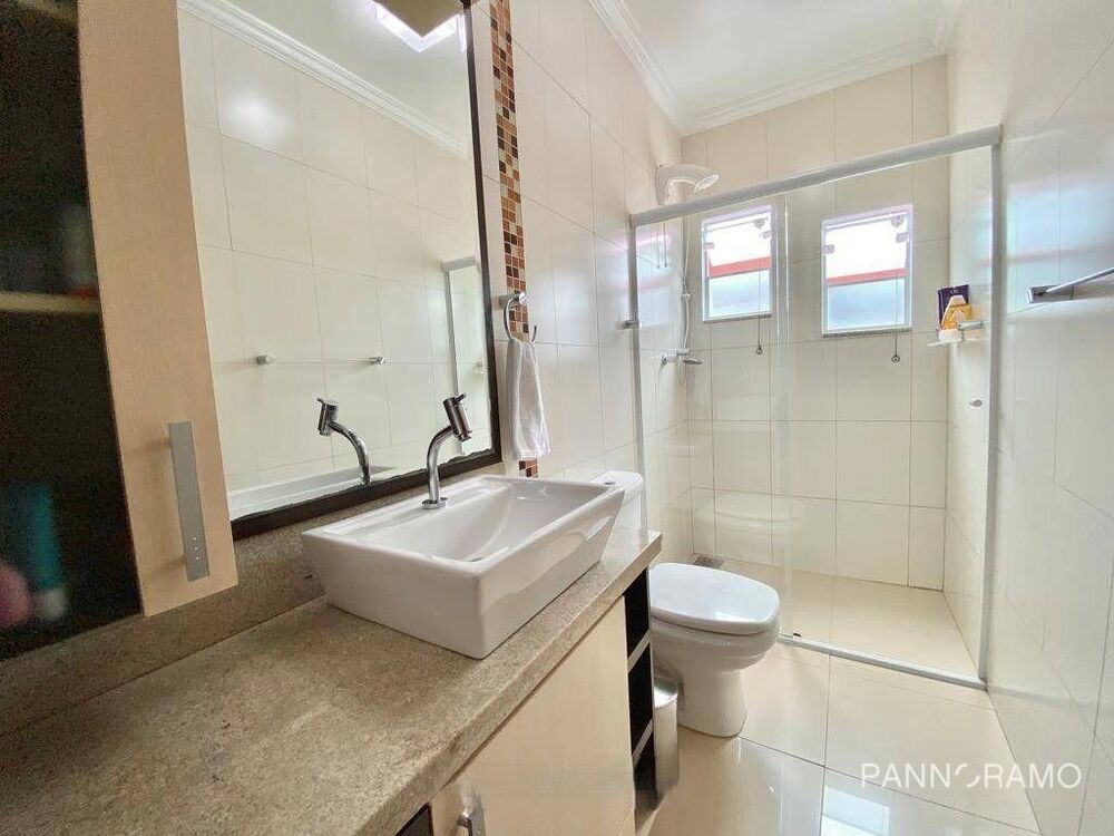 Casa, 3 quartos, 200 m² - Foto 8