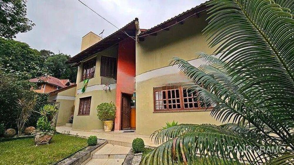 Casa, 4 quartos, 243 m² - Foto 1