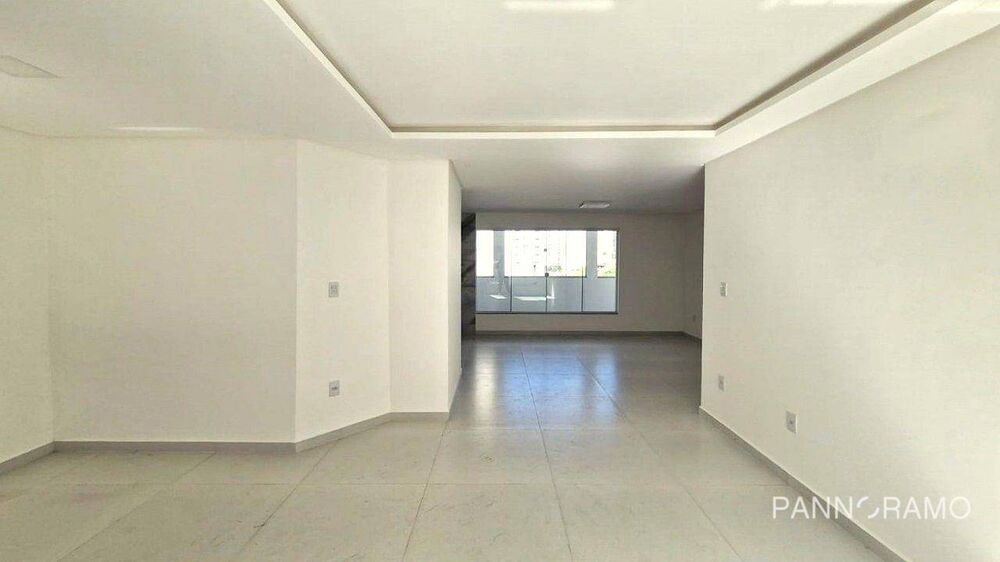 Casa à venda e aluguel com 4 quartos, 300m² - Foto 5