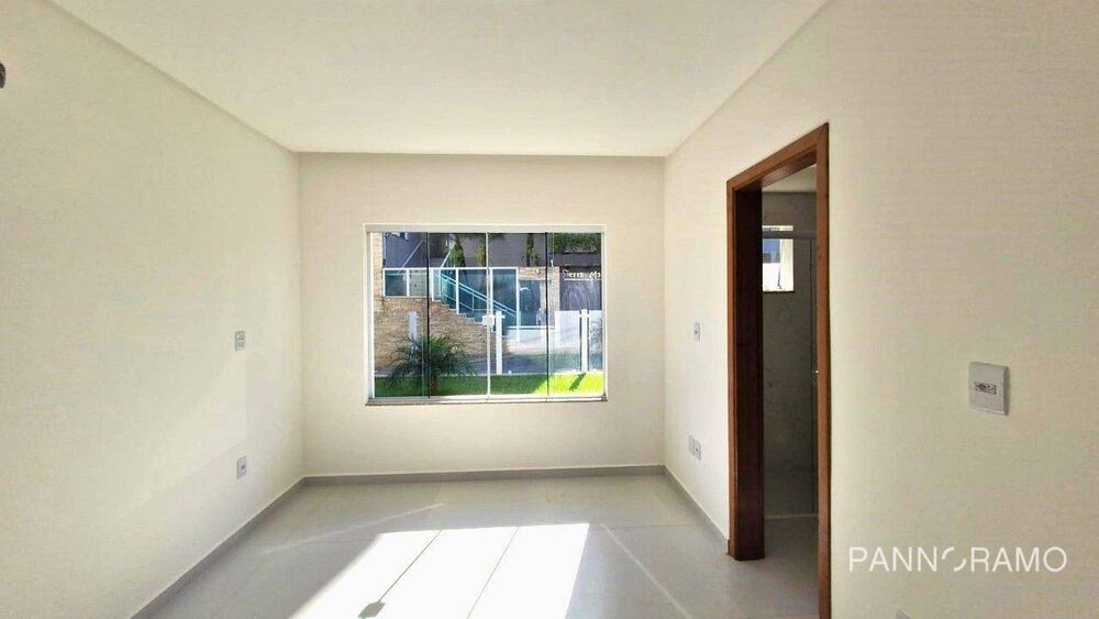 Casa à venda e aluguel com 4 quartos, 300m² - Foto 3