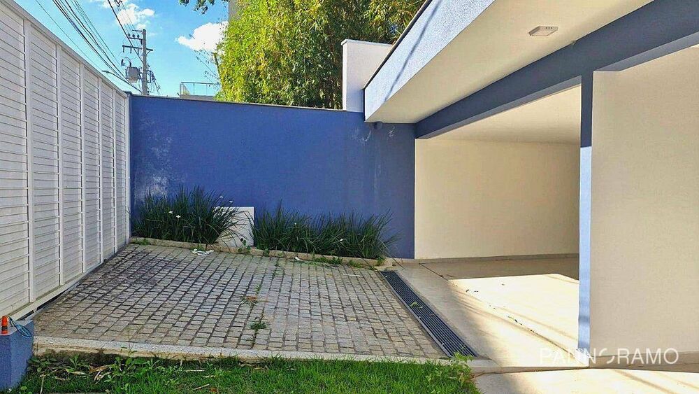 Casa à venda e aluguel com 4 quartos, 300m² - Foto 1