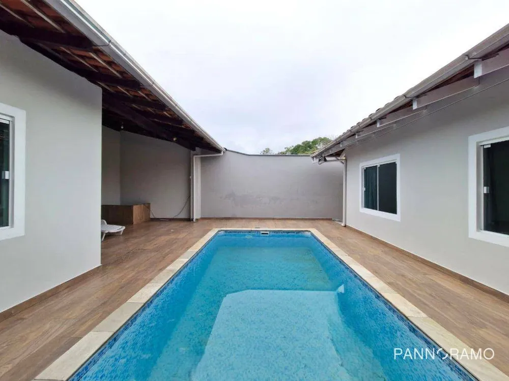 Casa, 4 quartos, 370 m² - Foto 1