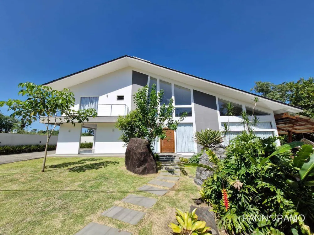 Casa, 3 quartos, 290 m² - Foto 1