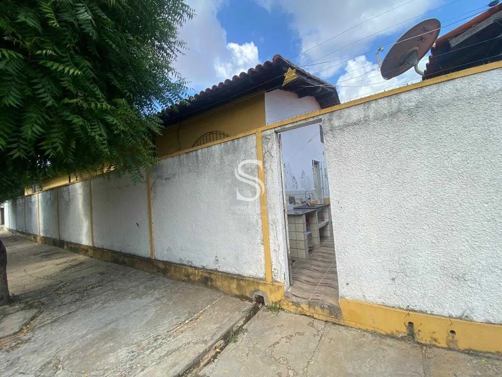 Casa, 3 quartos, 200 m² - Foto 2