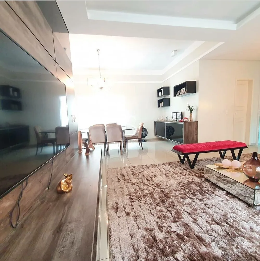Casa, 3 quartos, 222 m² - Foto 8