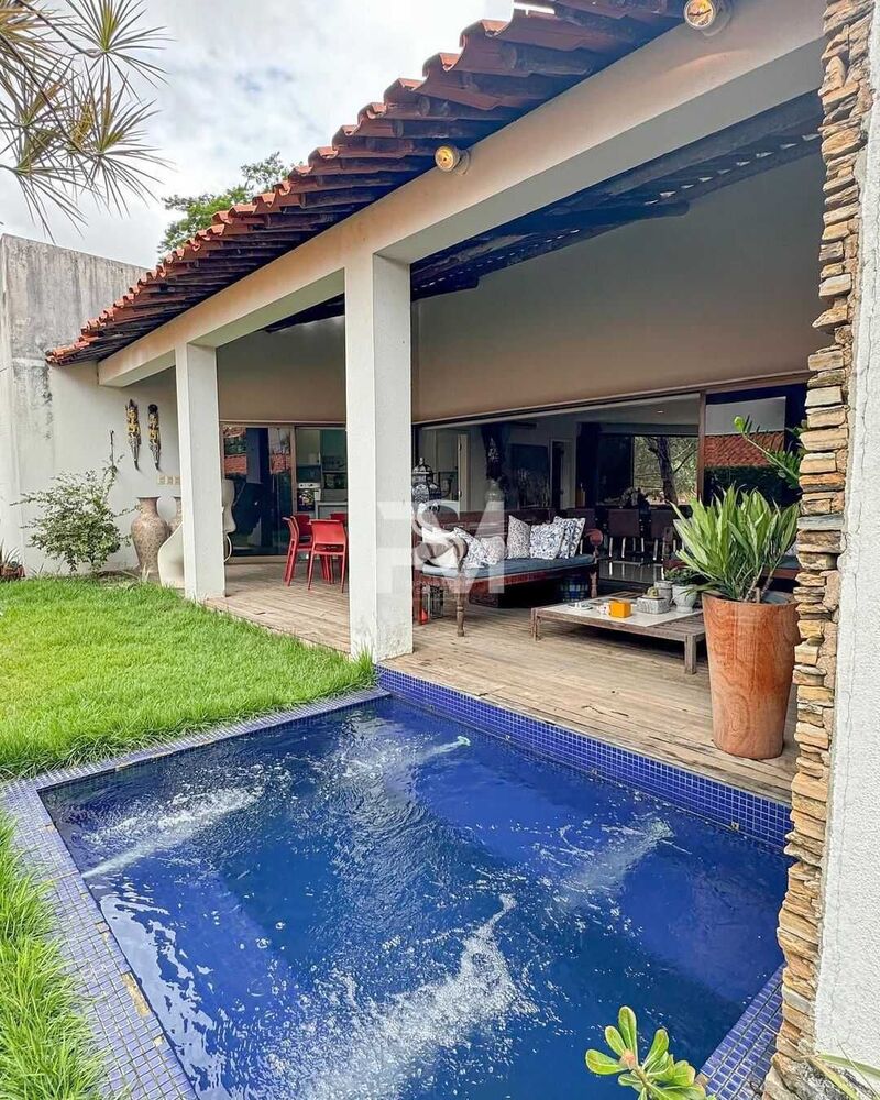 Casa de Condomínio à venda com 3 quartos, 264m² - Foto 3