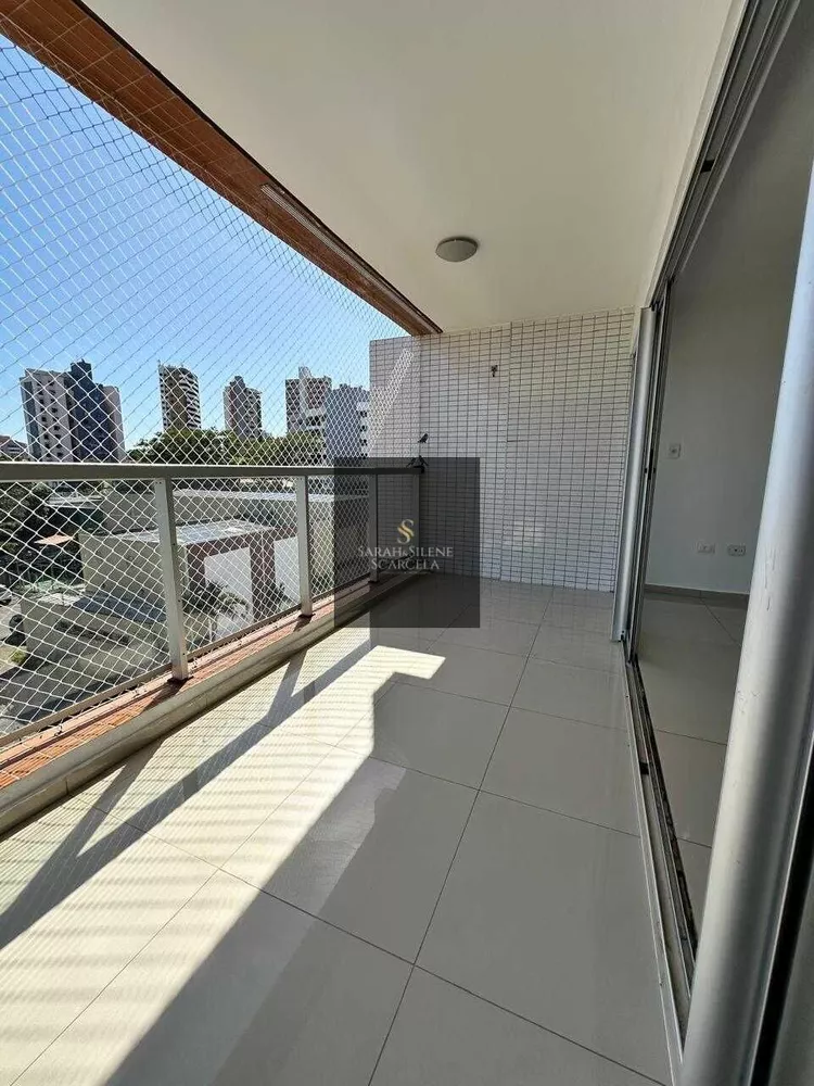 Apartamento à venda com 3 quartos, 107m² - Foto 2