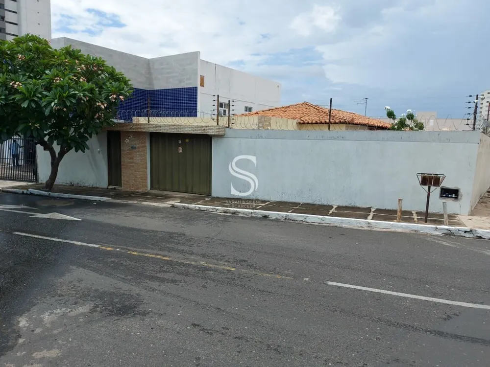 Casa, 4 quartos, 16500 m² - Foto 1