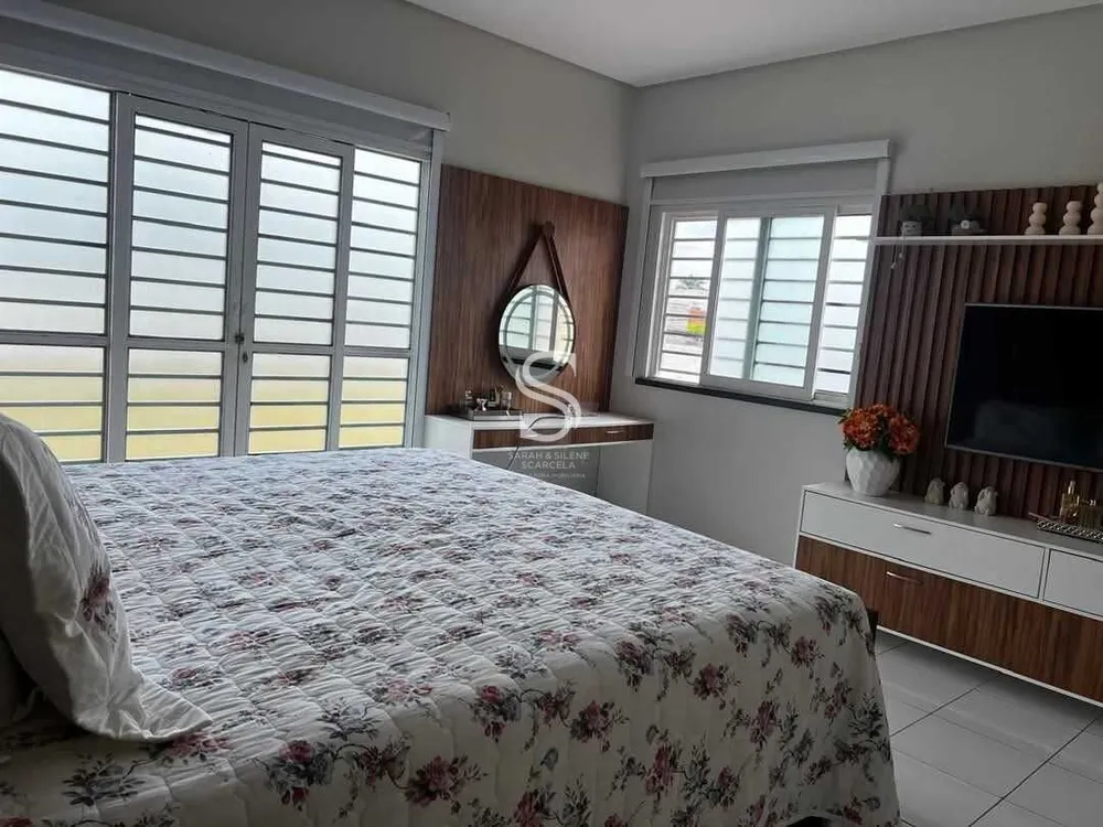 Casa, 4 quartos, 262 m² - Foto 8