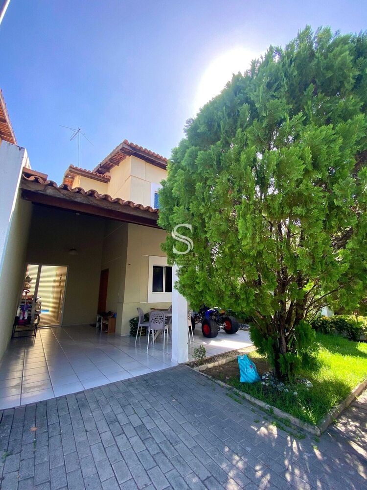 Casa de Condomínio à venda com 3 quartos, 112m² - Foto 1
