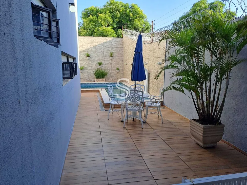 Casa, 6 quartos, 342 m² - Foto 1