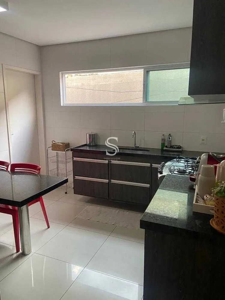 Casa, 3 quartos, 300 m² - Foto 11