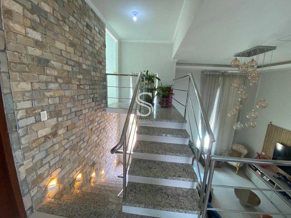 Casa, 4 quartos, 190 m² - Foto 2