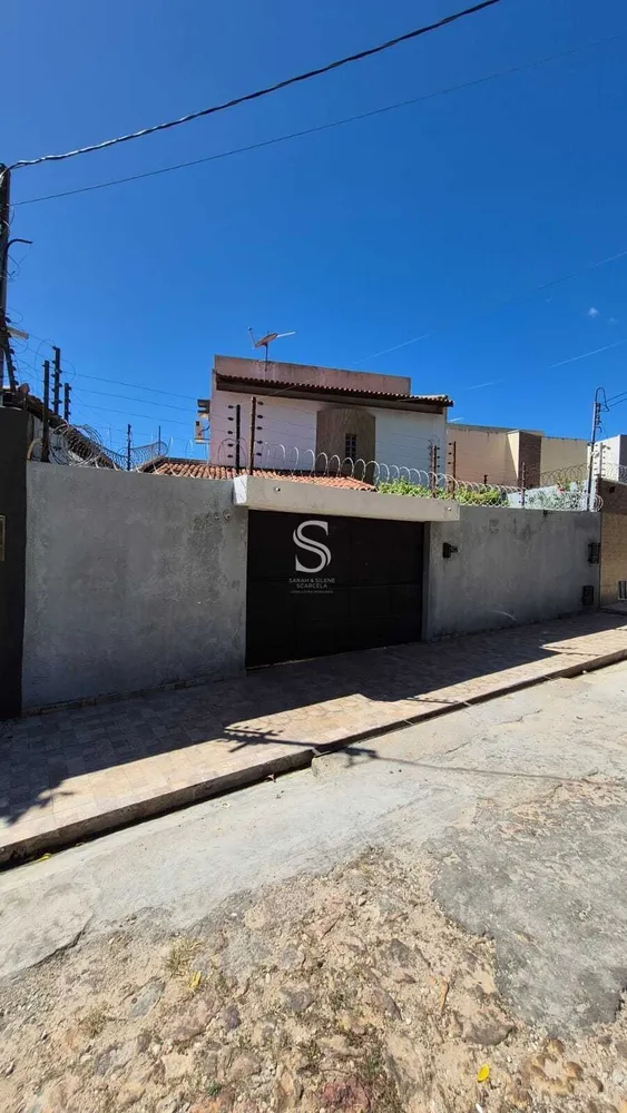 Casa, 3 quartos, 258 m² - Foto 1