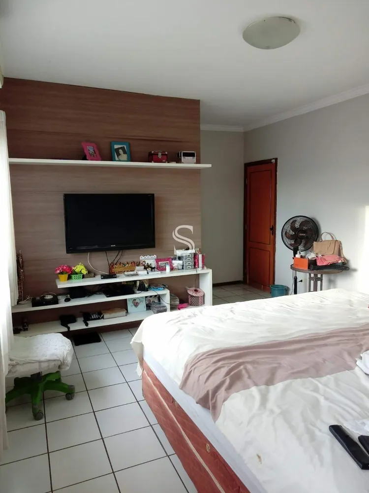 Casa, 4 quartos, 280 m² - Foto 1