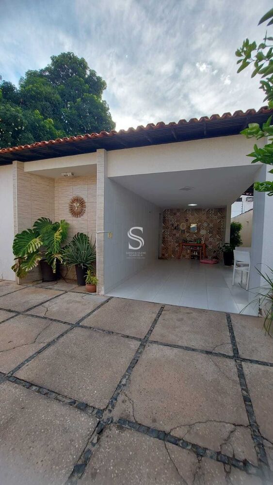 Casa à venda com 3 quartos, 150m² - Foto 1