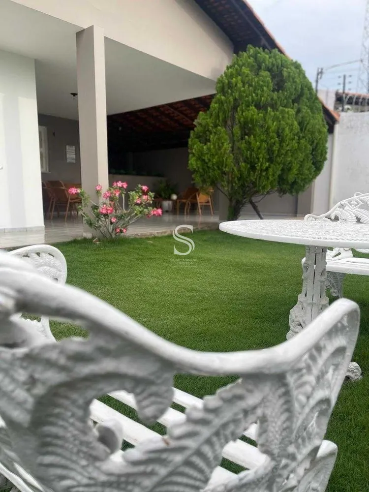 Casa, 4 quartos, 270 m² - Foto 1