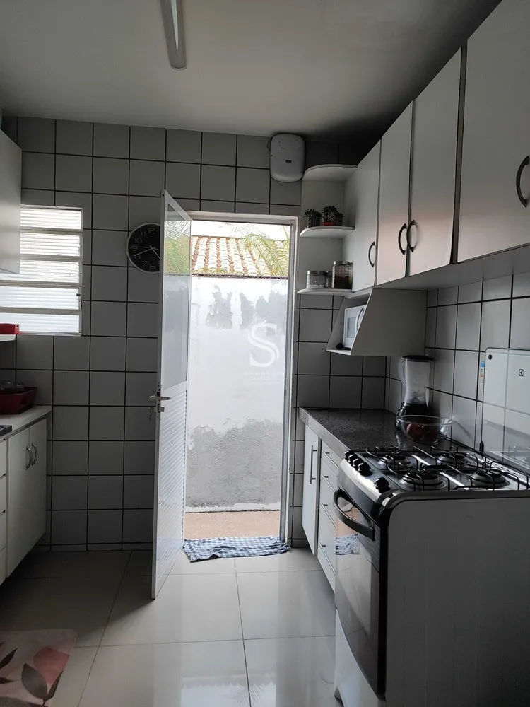 Casa, 3 quartos, 250 m² - Foto 8