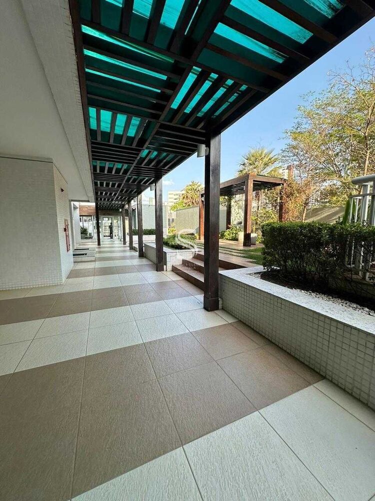 Apartamento à venda com 2 quartos, 66m² - Foto 2