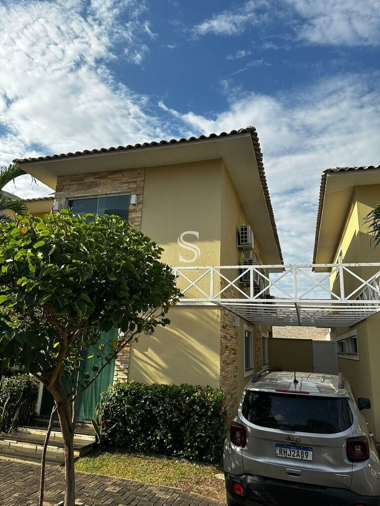 Casa de Condomínio à venda com 4 quartos, 180m² - Foto 2