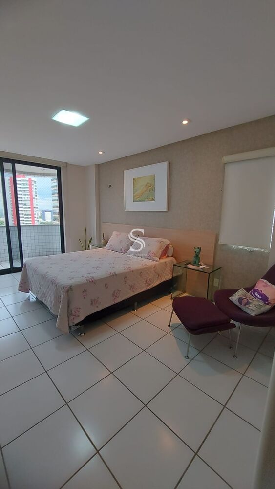 Apartamento à venda com 3 quartos, 150m² - Foto 3