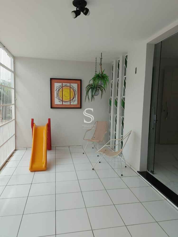 Casa à venda com 4 quartos, 230m² - Foto 3