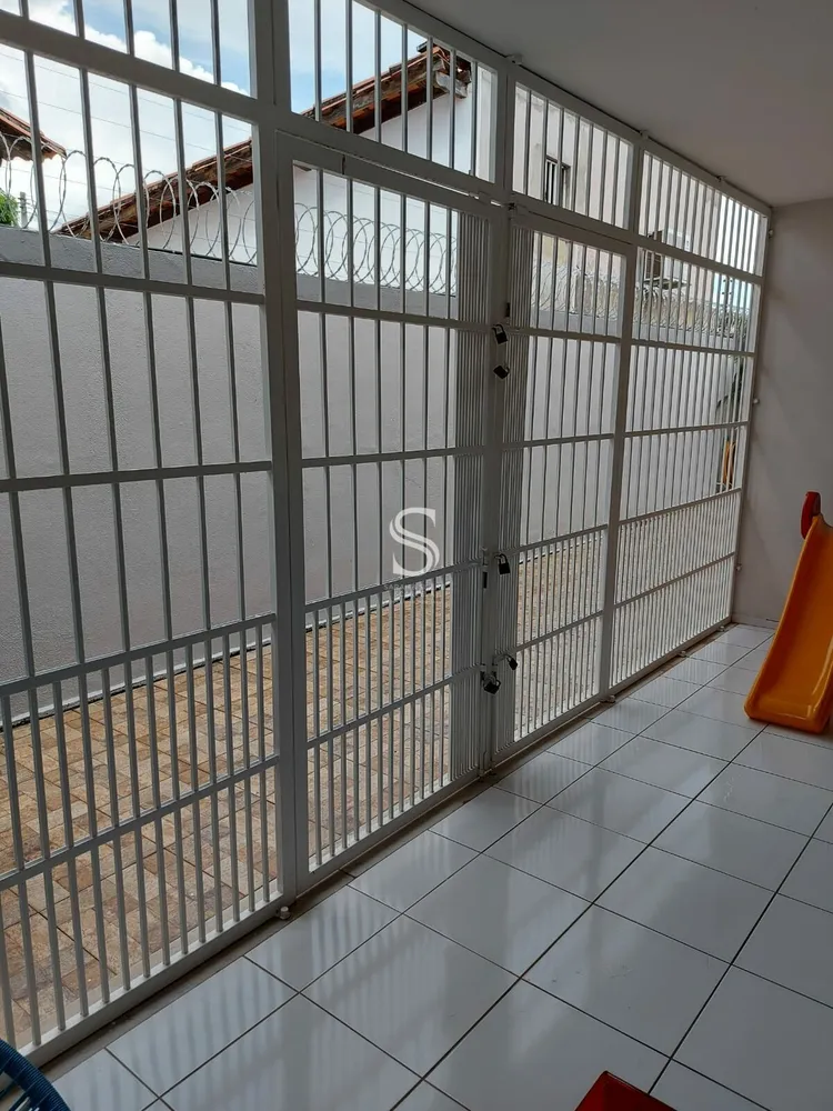 Casa, 4 quartos, 230 m² - Foto 6
