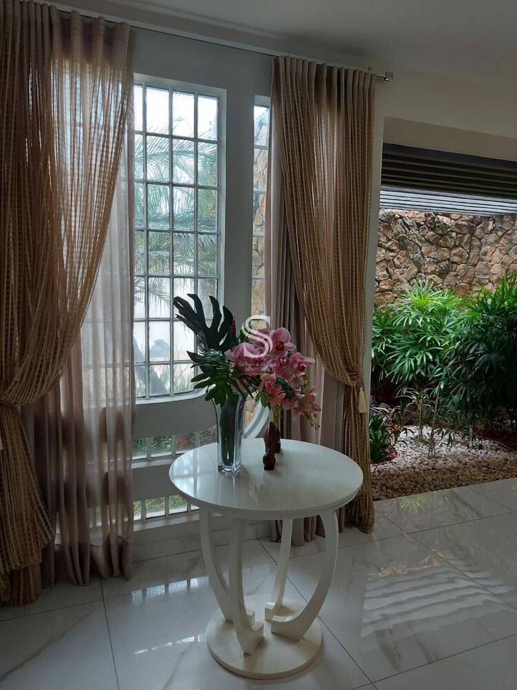 Casa à venda com 4 quartos, 230m² - Foto 9