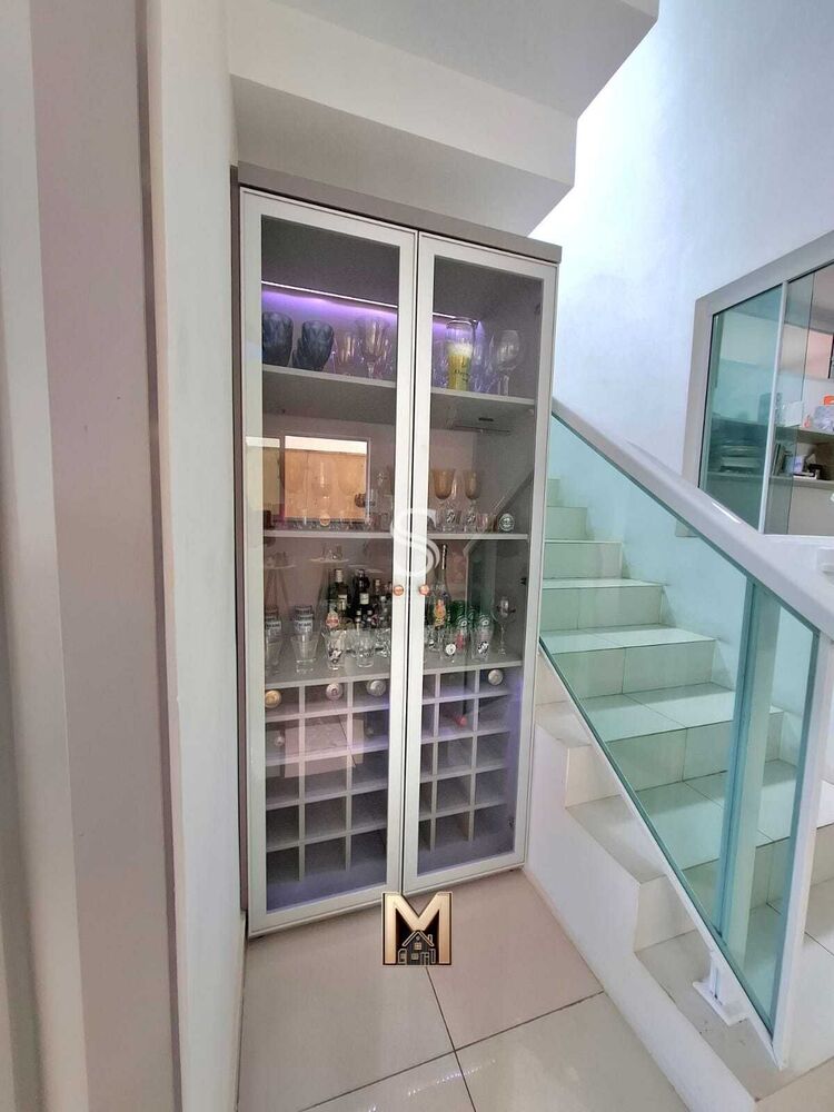 Casa de Condomínio à venda com 4 quartos, 160m² - Foto 3