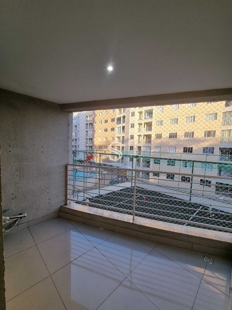 Apartamento à venda com 3 quartos, 72m² - Foto 1
