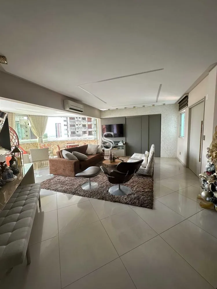 Apartamento, 4 quartos, 215 m² - Foto 2