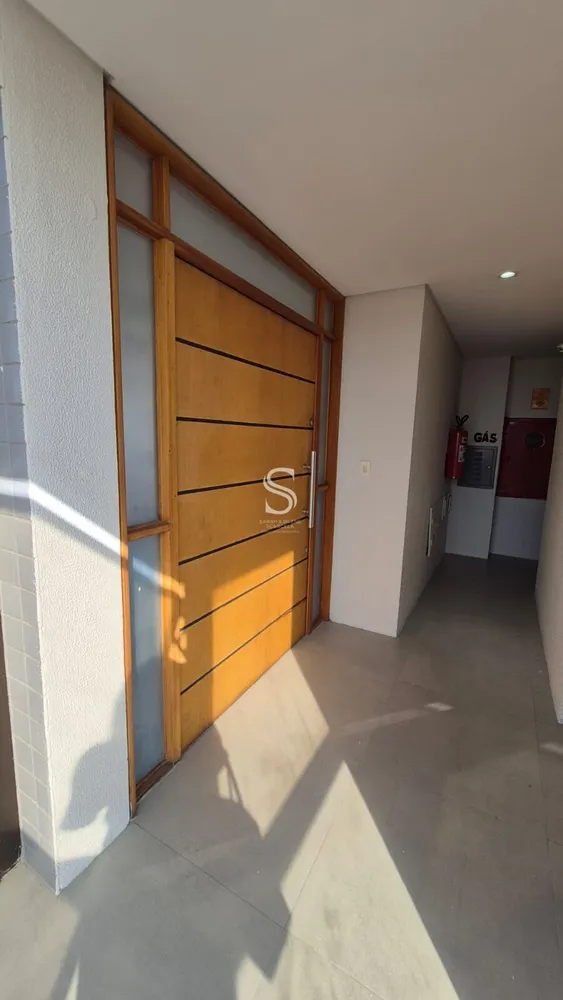 Apartamento, 3 quartos, 214 m² - Foto 2