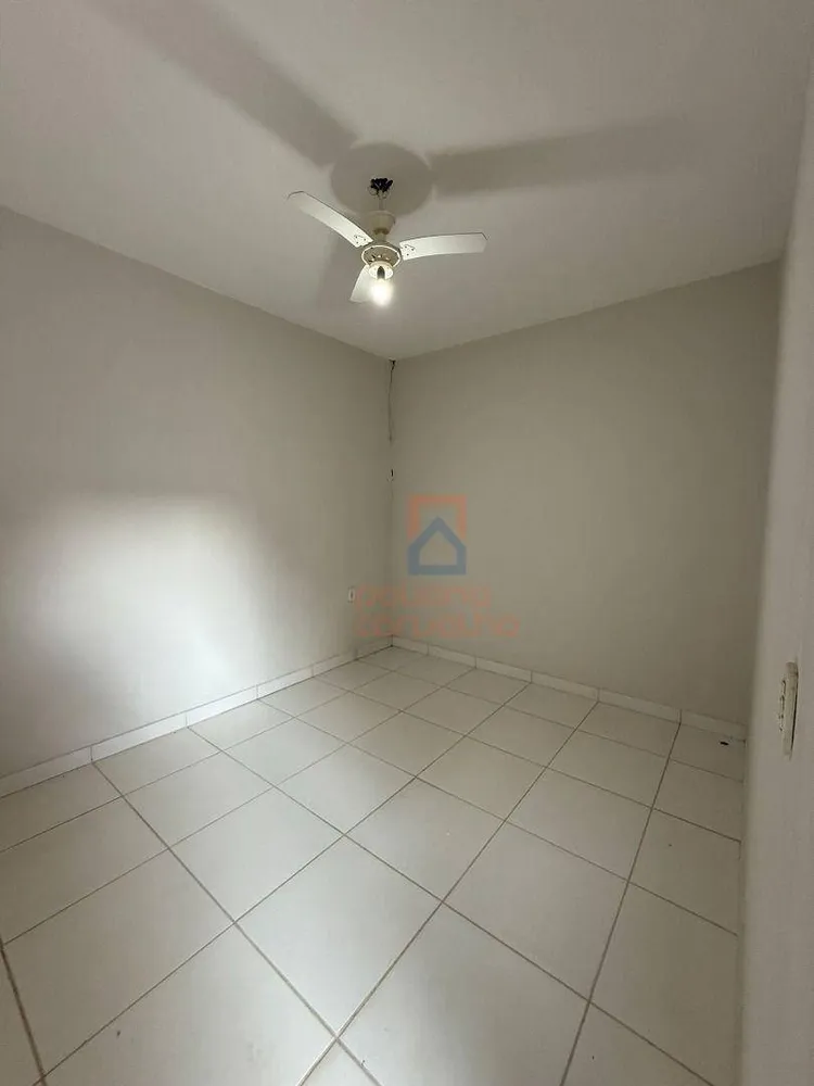 Casa, 4 quartos, 215 m² - Foto 2