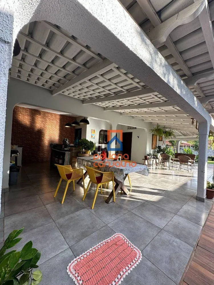 Casa, 4 quartos, 280 m² - Foto 1