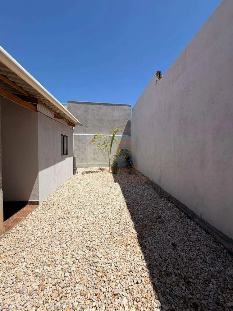 Casa, 2 quartos, 200 m² - Foto 1
