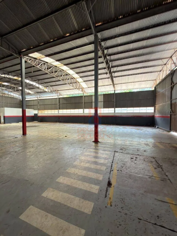 Loja-Salão, 3500 m² - Foto 2