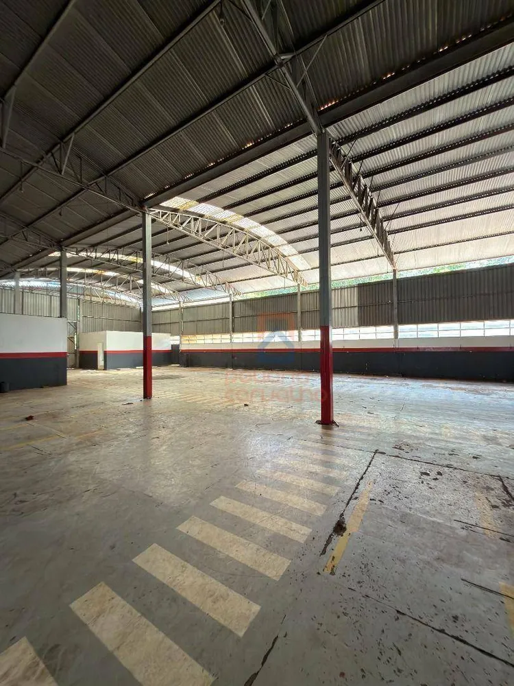 Loja-Salão, 3500 m² - Foto 1