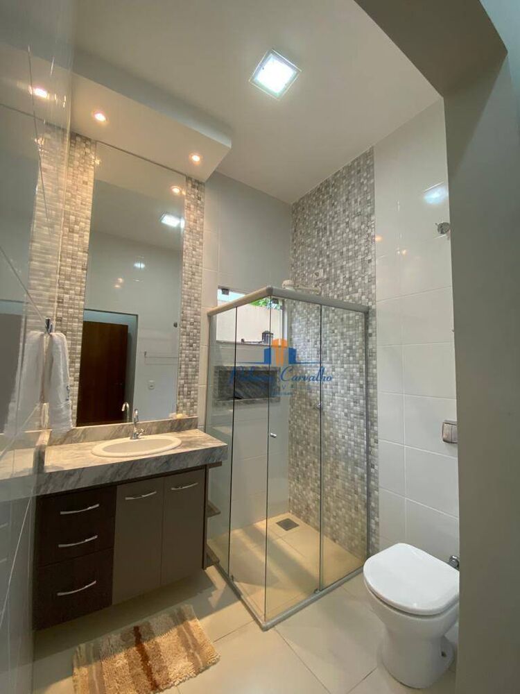 Casa, 3 quartos, 305 m² - Foto 1