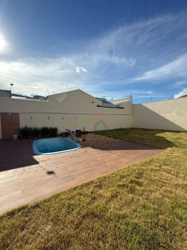 Sobrado, 3 quartos, 200 m² - Foto 1