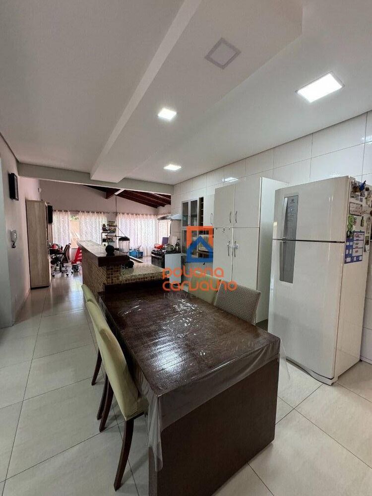 Casa, 3 quartos, 210 m² - Foto 4