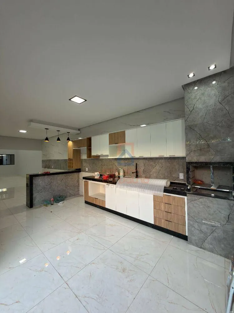 Casa, 3 quartos, 170 m² - Foto 1